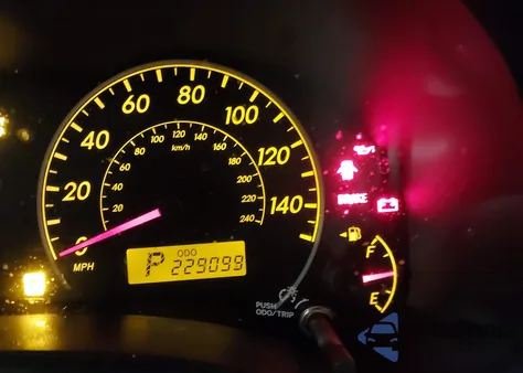 2011 Toyota Corolla Le z USA, uszkodzony, nr VIN 2T1BU4EE5BC675442